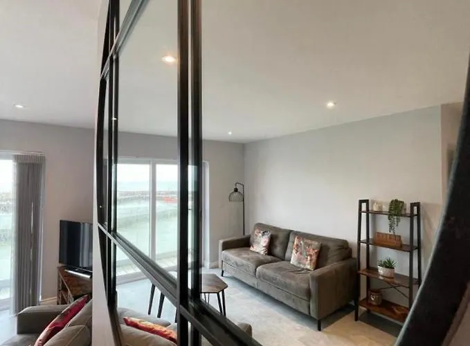 Harbour View Apartment